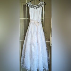 White dress girl